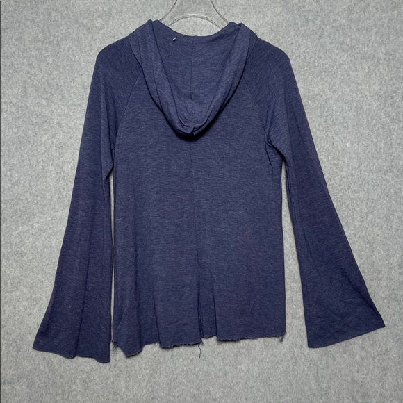 Urban Outfitters Out From Under Slouchy sweatshirt - Picture 3 of 5